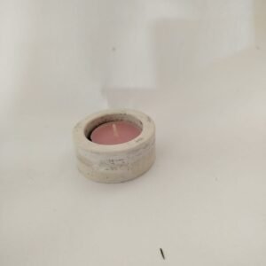 מחזיק נר קטן בגוון שנהב